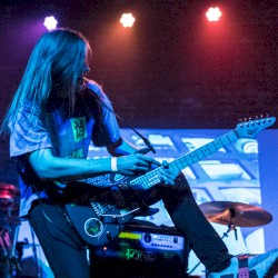 1 GUITAR 4 THE WORLD 3