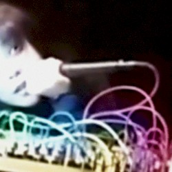 鋸歯状のナイフ