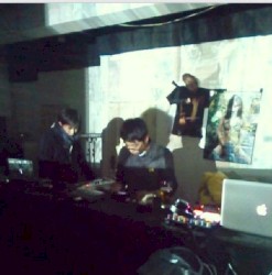 AWAZANUTHINGSLIVE2012211