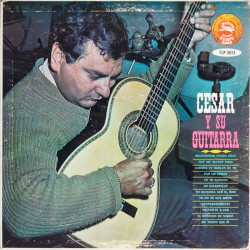 César y su guitara
