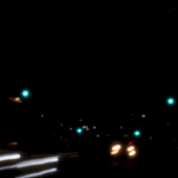 予感して囲むテーブルは美しく