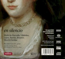 En Silencio