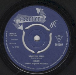 Wrapping Paper / Cat's Squirrel