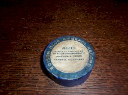 Santa Claus Hides in Your Phonograph