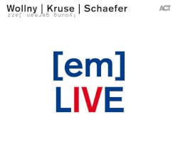 [em] Live