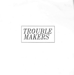 Hjältarna skålar i blod