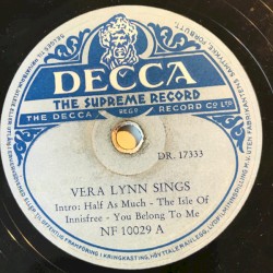 Vera Lynn Sings