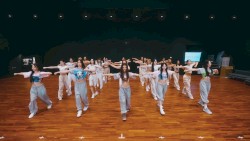 Super Shy (dance practice)