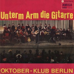 Unterm Arm die Gitarre