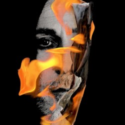 Signorina mani avanti