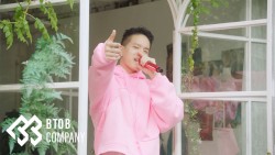 'Daydream' Live Clip