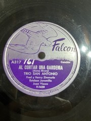 Al cortar una gardenia / Dos corazones