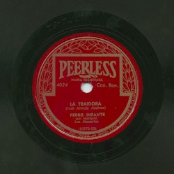 La traidora / La tertulia