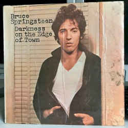 Darkness on the Edge of Town (Oscuridad a las orillas del pueblo)