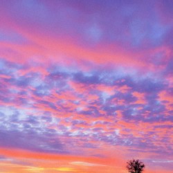 Не смотри на меня