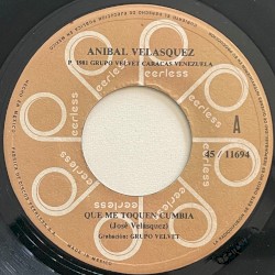 Que me toquen cumbia / Indiferente