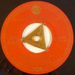 Chattanooga Choo-Choo / (I Got a Gal in) Kalamazoo