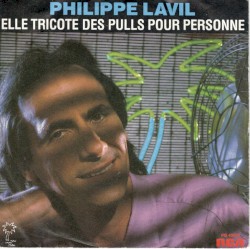 Elle tricote des pulls pour personne