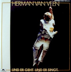 Und er geht und er singt