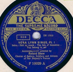 Vera Lynn Sings