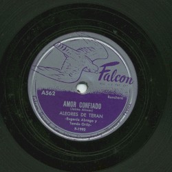 Amor confiado / Caricias traicioneras