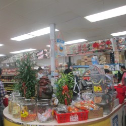 Chinatown & Flea Market