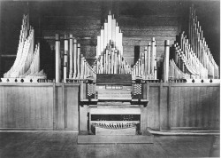 the minimalist organist