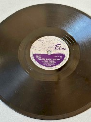 Falcon Rock Special / Yo tengo una muñeca