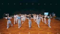 Super Shy (dance practice)