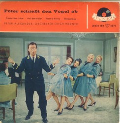 Peter schießt den Vogel ab