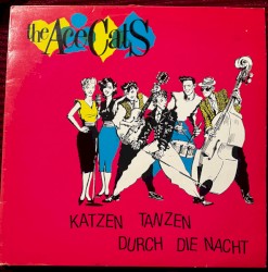 Katzen tanzen durch die Nacht