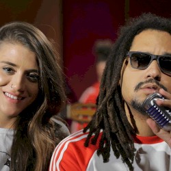 No mundo da lua / Abraço