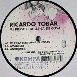 Mi Pieza Esta Llena De Cosas