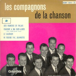 Aux marches du palais