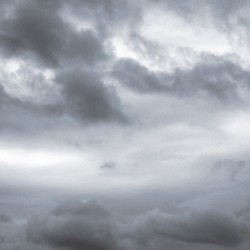 ｉｎｔｏ ｔｈｅ ｓｋｙ 空に