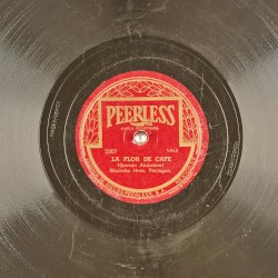 La flor de café / María Elena