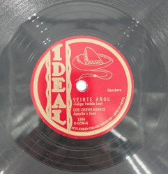 Veinte años / Voló y voló