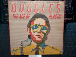The Age of Plastic = La Era Del Plástico