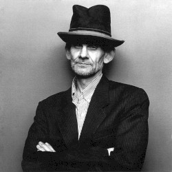 (Kristilega kærleiksblómin spretta kringum) hitt og þetta