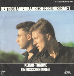 Kebab-Träume / Ein bißchen Krieg