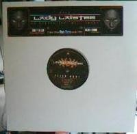 Sortir du lot / Black Mama