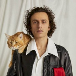 E vissero feriti e contenti