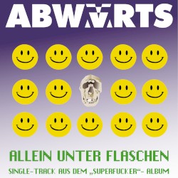 Allein unter Flaschen