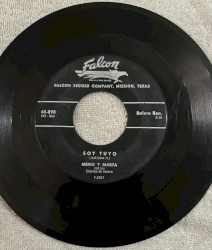 Soy tuyo / El pañuelito bordado