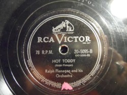 Hot Toddy / Serenade