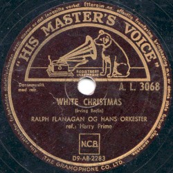 White Christmas / ('round Her Neck) She Wore a Yellow Ribbon