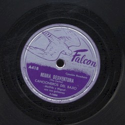 Negra desventura / Los altares