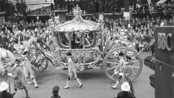 Ceremonial in Three Flats