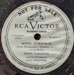 White Christmas / ('round Her Neck) She Wore a Yellow Ribbon