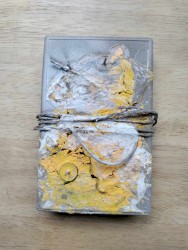 Amplitude Modulation Parasite